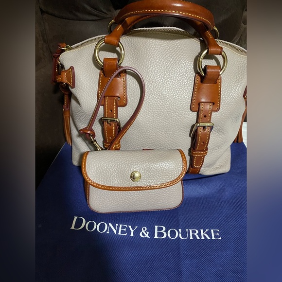 Hand bag - Picture 2 of 3